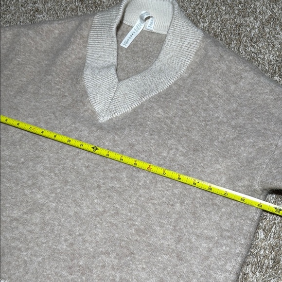 Lululemon Alpaca Wool-Blend V-Neck Sweater - Picture 9 of 10